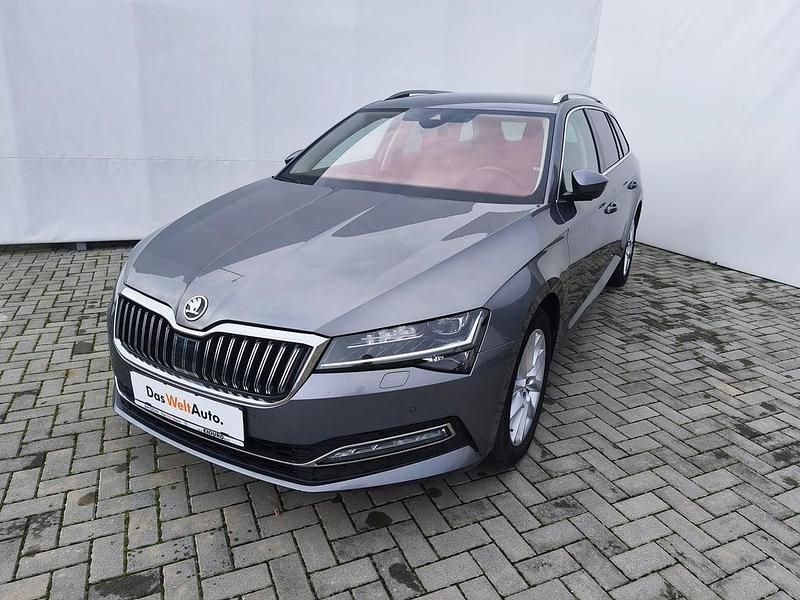 Gri mediumetalic Second-hand 2022 Skoda Superb Style Break | 24.897 EUR (Scump) - Imagine 1/4