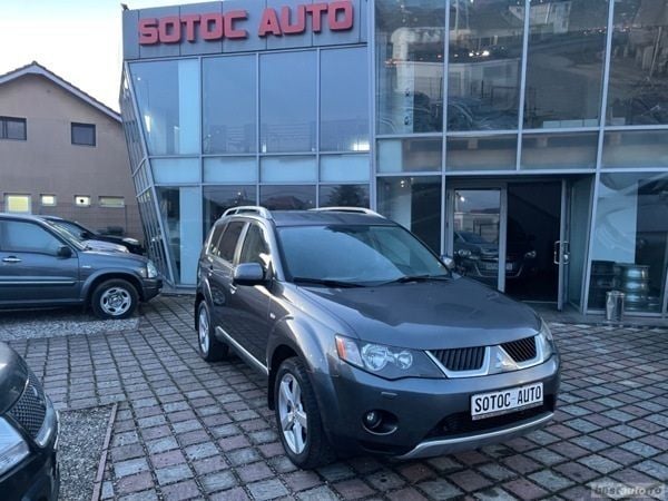 Gri Utilizat 2008 Mitsubishi Outlander SUV | 5.350 EUR (Preț OK) - Imagine 1/4