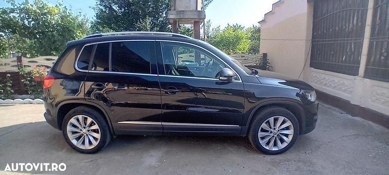 Negru Utilizat 2015 VW Tiguan Sportline SUV | 12.000 EUR (Super Preț) - Imagine 1/4