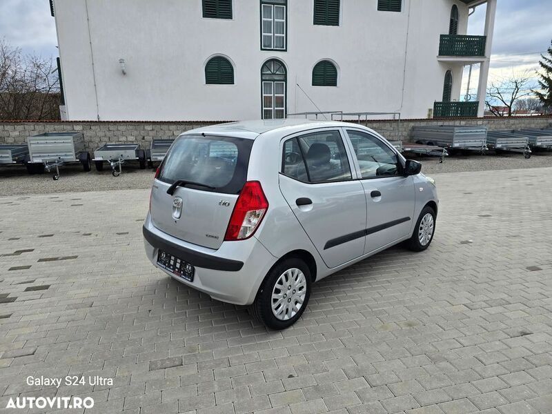 Second-hand Hyundai i10 Style 75 CP (55 kW) 2009 Gri Hatchback