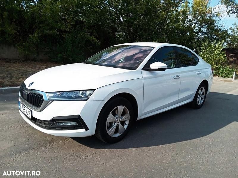 Culoarealb Utilizat 2021 Skoda Octavia Ambition Berlinǎ | 16.350 EUR (Preț bun) - Imagine 1/4