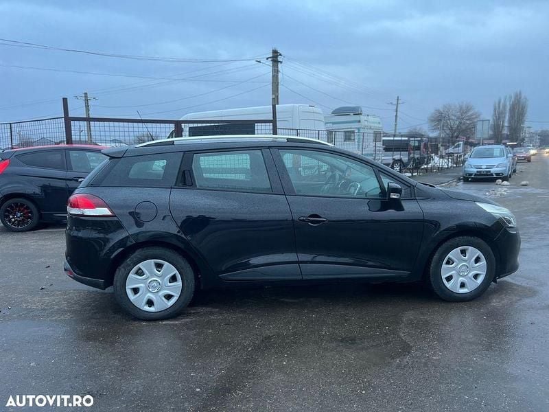 Second-hand Renault Clio IV Bose Edition 90 CP (66 kW) 2015 Culoarenegru Hatchback