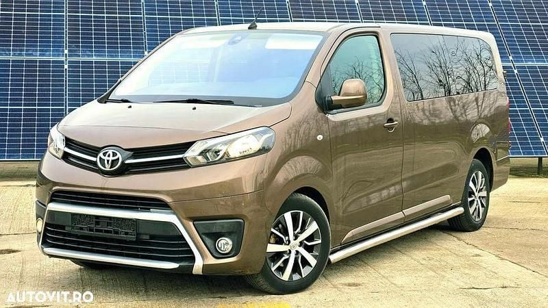 Second-hand Toyota Proace Verso Comfort 177 CP (130 kW) 2017 Culoaremaro Break