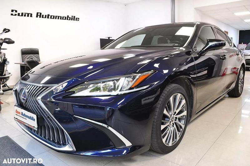 Second-hand Lexus ES300H Executive Line 218 CP (160 kW) 2020 Culoarealbastru Berlinǎ