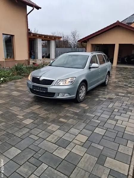 Utilizat 2009 Skoda Octavia Classic Break | 1.800 EUR (Super Preț) - Imagine 1/4