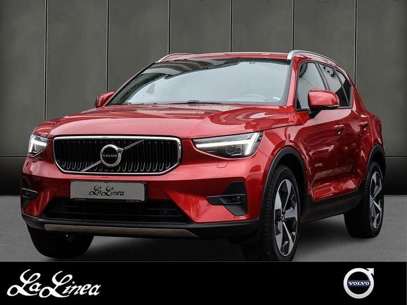 Utilizat 2024 Volvo XC40 Core SUV | 38.137 EUR (Puțin scump) - Imagine 1/1