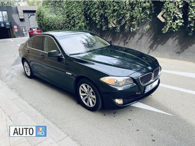 Second-hand BMW 520 184 CP (135 kW) 2011 Negru Berlinǎ