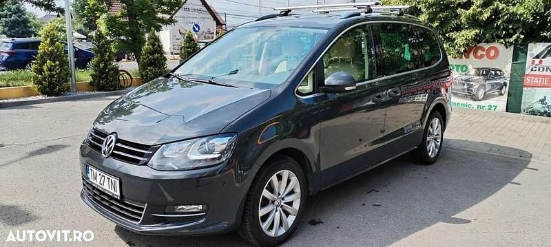 Gri Utilizat 2015 VW Sharan Highline Monovolum | 19.500 EUR - Imagine 1/4