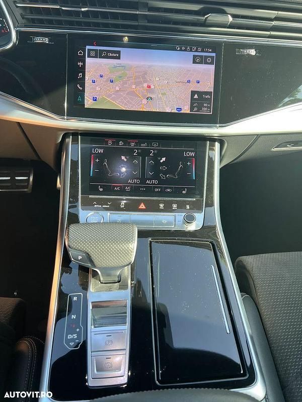 Culoarealb Second-hand 2018 Audi Q8 S-Line SUV | 43.500 EUR (Preț OK) - Imagine 1/4