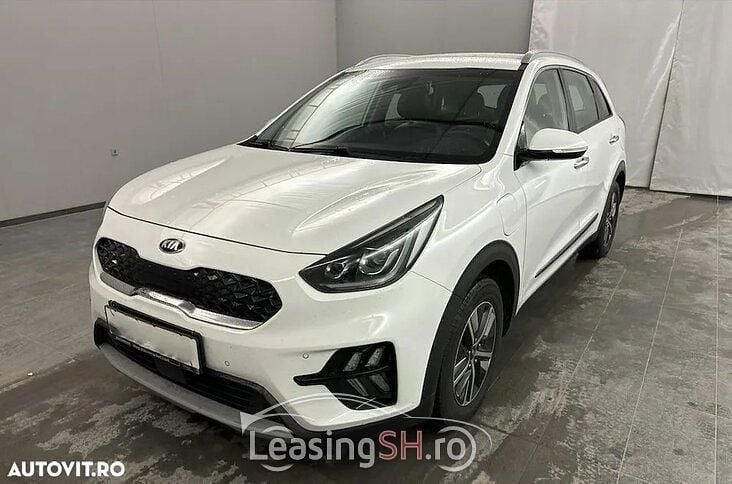 Alb Utilizat 2020 Kia Niro Vision SUV | 18.990 EUR (Preț OK) - Imagine 1/4