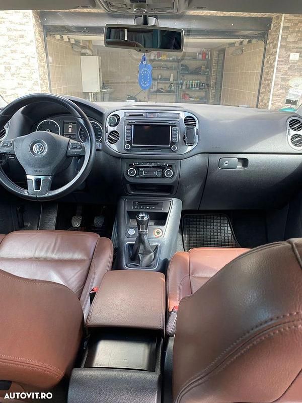 Culoarenegru Utilizat 2012 VW Tiguan SUV | 10.500 EUR (Puțin scump) - Imagine 1/4