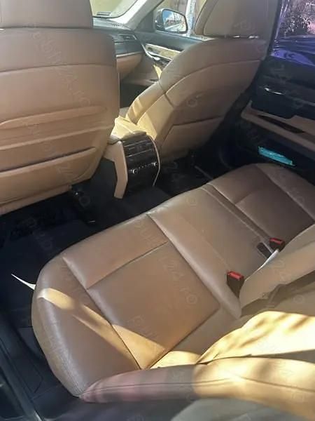 Utilizat 2013 BMW 725 Berlinǎ | 12.500 EUR - Imagine 1/4