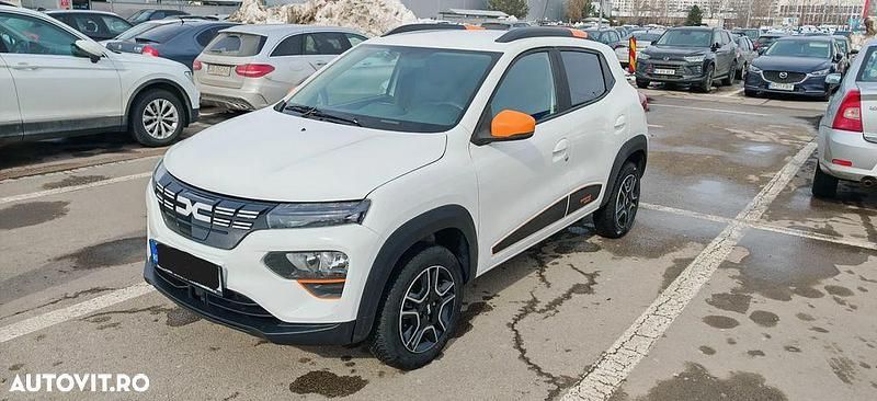 Second-hand Dacia Spring Expression 33 kW (45 CP) 2022 Culoarealb Hatchback