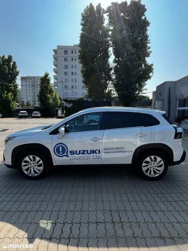 Alb Utilizat 2024 Suzuki SX4 S-Cross SUV | 21.800 EUR - Imagine 1/4