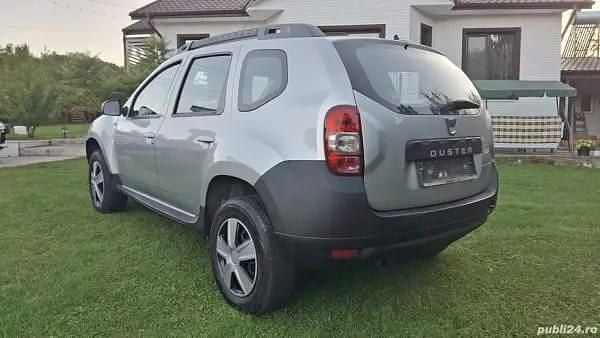 Utilizat 2015 Dacia Duster SUV | 5.900 EUR (Super Preț) - Imagine 1/4