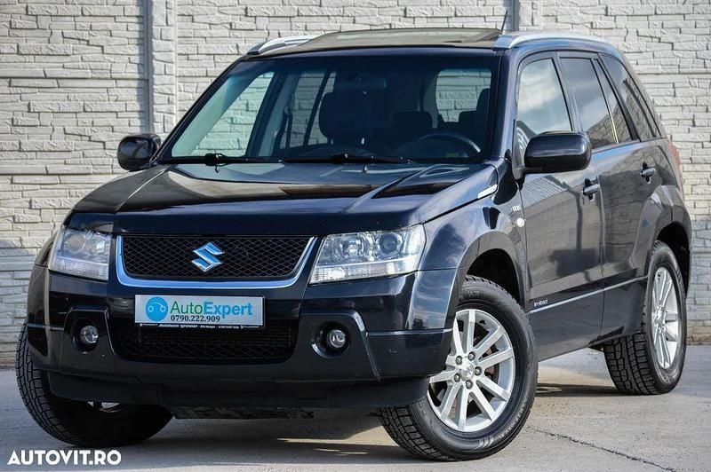 Culoarenegru Utilizat 2008 Suzuki Grand Vitara Comfort SUV | 5.980 EUR (Puțin scump) - Imagine 1/4