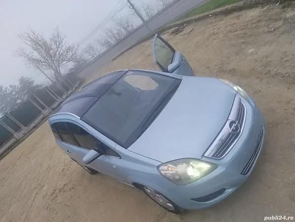 Albastru Utilizat 2009 Opel Zafira Monovolum | 2.500 EUR (Preț OK) - Imagine 1/4