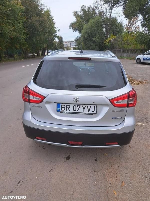 Culoareargint Utilizat 2021 Suzuki SX4 Hatchback | 14.000 EUR (Preț OK) - Imagine 1/4