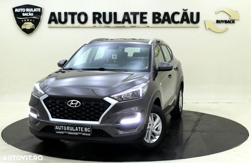 Gri Utilizat 2019 Hyundai Tucson SUV | 16.990 EUR (Preț bun) - Imagine 1/4