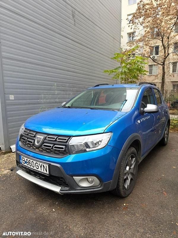 Second-hand Dacia Sandero Stepway 100 CP (73 kW) 2020 Culoarealbastru Hatchback