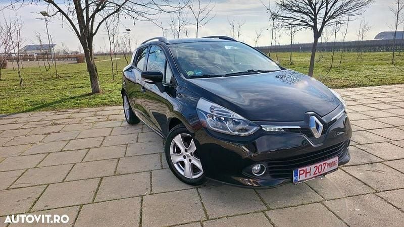 Second-hand Renault Clio GrandTour Luxe 90 CP (66 kW) 2013 Culoarenegru Break