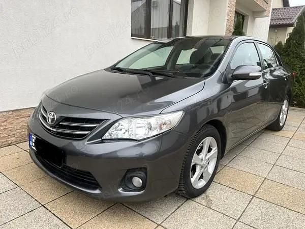 Second-hand Toyota Corolla 130 CP (95 kW) 2011 Gri Berlinǎ