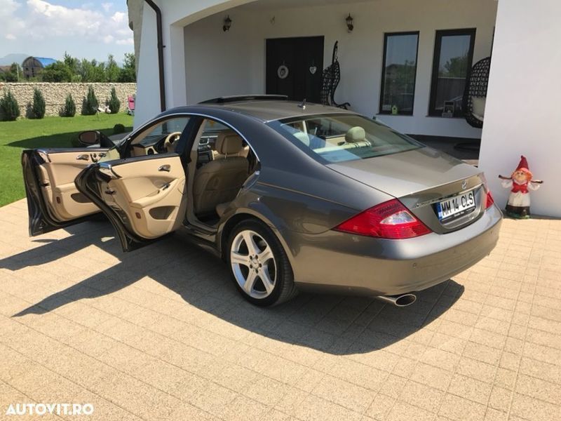 Second-hand Mercedes CLS320 224 CP (164 kW) 2007 Maro Berlinǎ