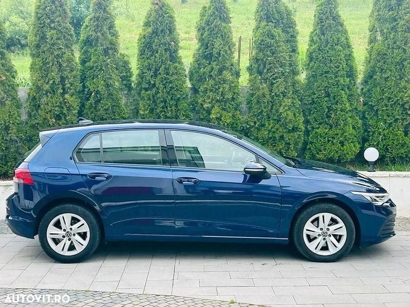 Albastru Utilizat 2022 VW Golf VIII Life Hatchback | 14.950 EUR (Preț bun) - Imagine 1/4