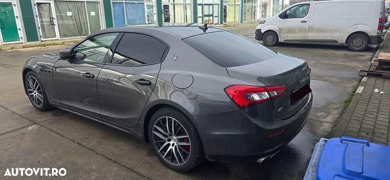 Second-hand Maserati Ghibli 410 CP (301 kW) 2016 Culoaregri Berlinǎ