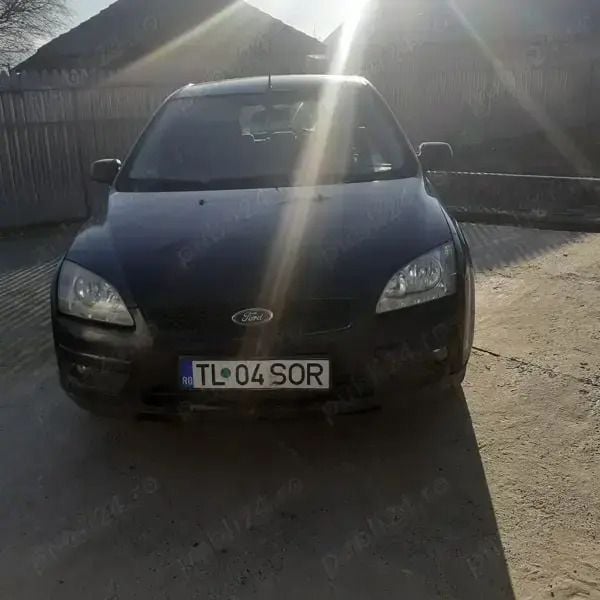 Negru Utilizat 2007 Ford Focus Break | 1.400 EUR (Preț bun) - Imagine 1/4
