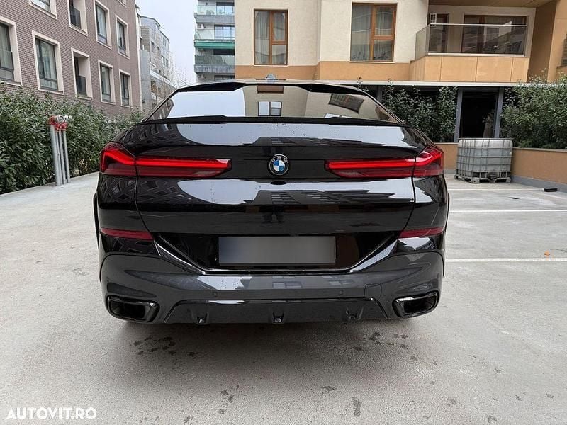 Second-hand BMW X6 286 CP (210 kW) 2023 Culoarenegru SUV