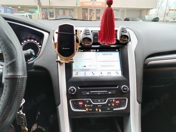 Second-hand Ford Mondeo 150 CP (110 kW) 2017 Negru Hatchback