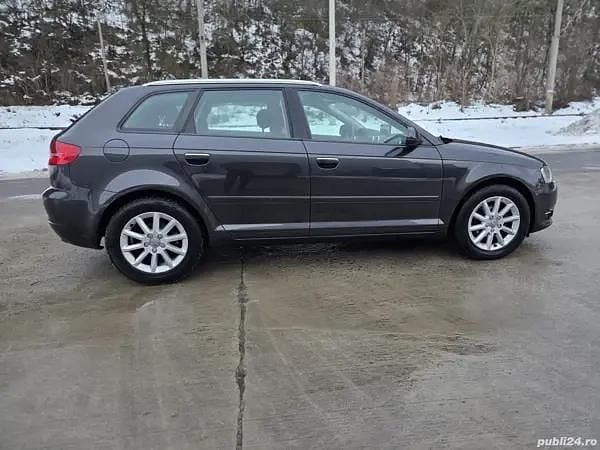 Second-hand Audi A3 Ambition 125 CP (91 kW) 2011 Gri Hatchback