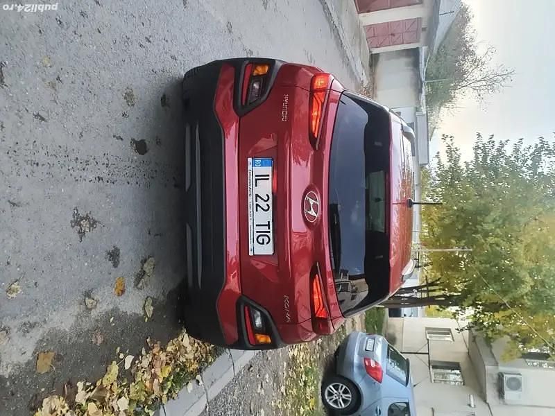 Second-hand Hyundai Kona 121 CP (88 kW) 2018 Rosu SUV