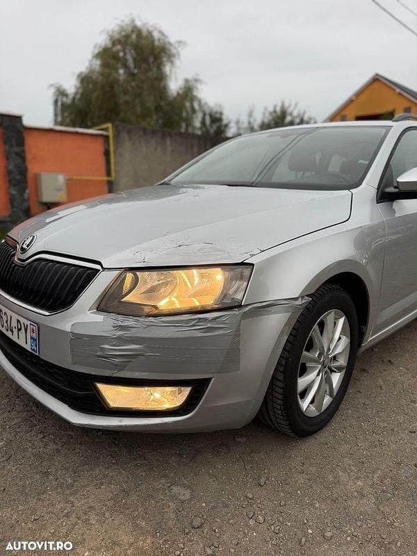 Culoareargint Utilizat 2015 Skoda Octavia Active Break | 3.990 EUR - Imagine 1/4