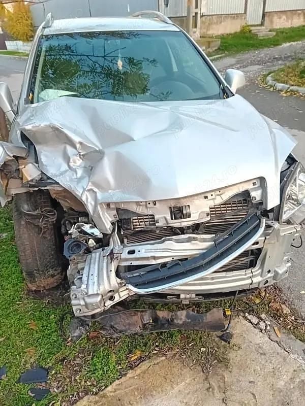 Utilizat 2010 Opel Antara SUV | 2.500 EUR - Imagine 1/4