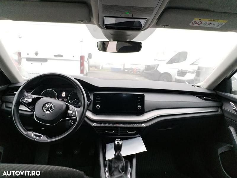 Second-hand Skoda Octavia Ambition 115 CP (84 kW) 2021 Culoarealb Berlinǎ