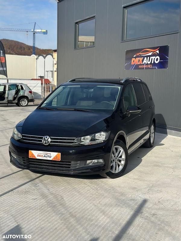 Second-hand VW Touran Comfortline 150 CP (110 kW) 2016 Culoarenegru Monovolum