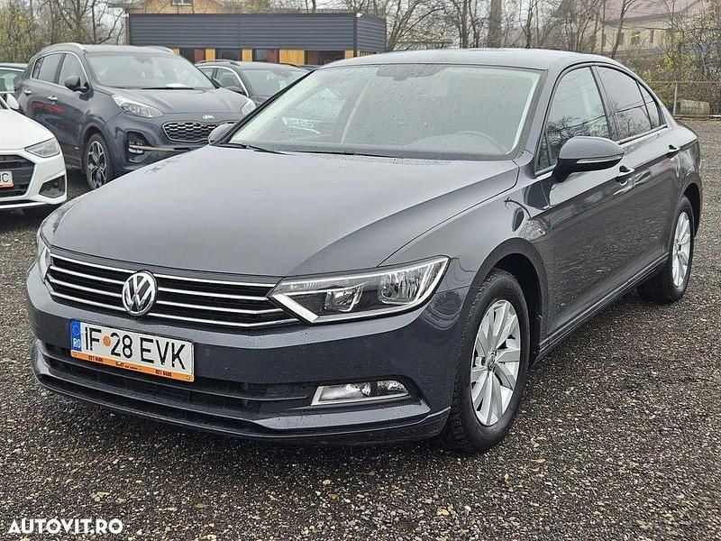 Culoaregri Second-hand 2019 VW Passat Trendline Berlinǎ | 15.950 EUR (Super Preț) - Imagine 1/4