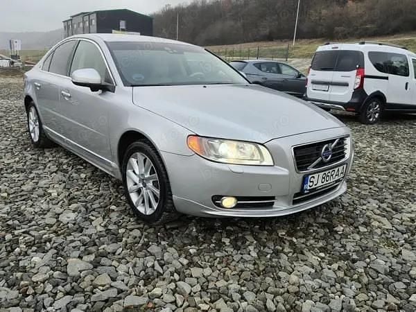 Second-hand Volvo S80 Executive 215 CP (158 kW) 2012 Argintiu Berlinǎ