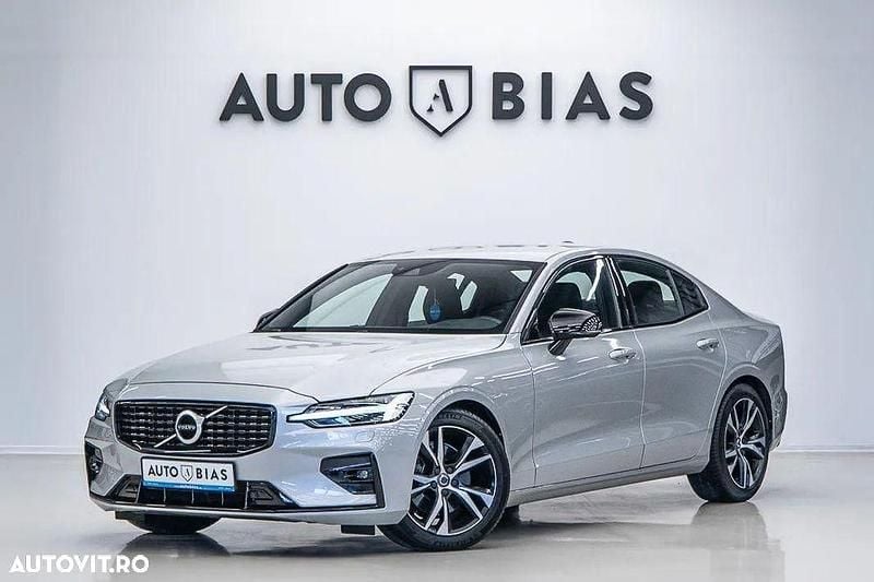 Gri Utilizat 2021 Volvo S60 Plus Berlinǎ | 26.950 EUR (Preț bun) - Imagine 1/4