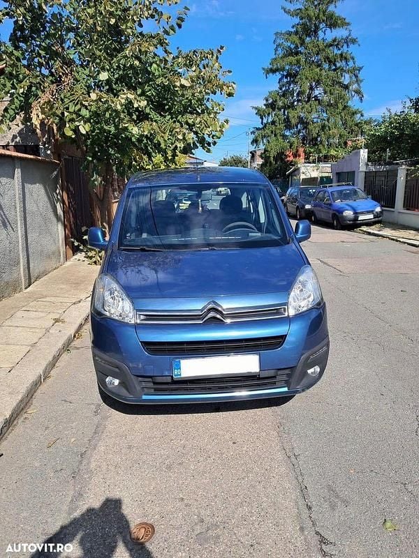 Culoarealbastru Utilizat 2016 Citroën Berlingo Monovolum | 5.800 EUR (Super Preț) - Imagine 1/4