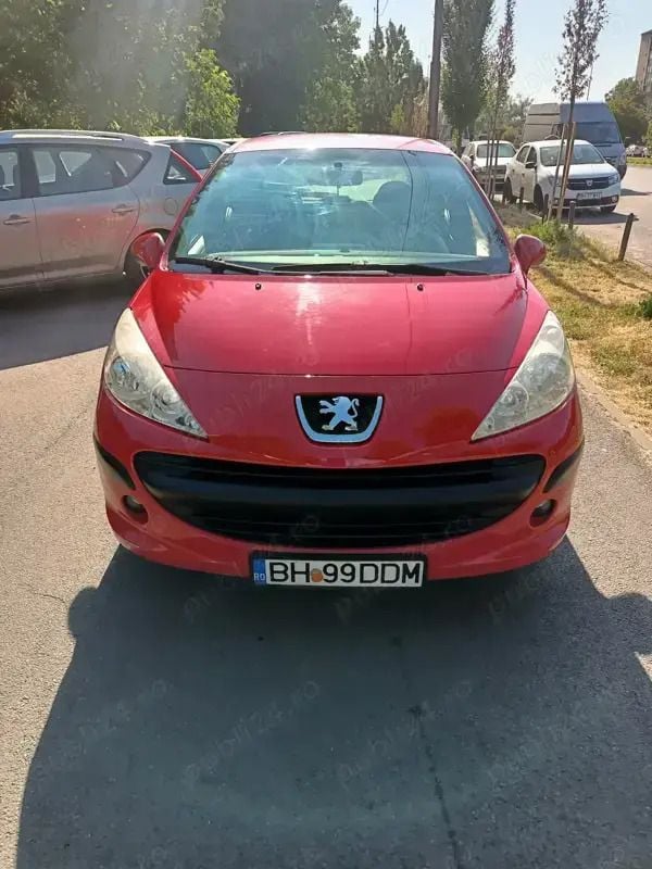 Utilizat 2007 Peugeot 207 Hatchback | 1.800 EUR (Preț bun) - Imagine 1/4