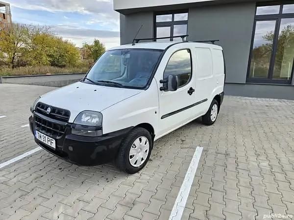 Utilizat 2002 Fiat Doblò Monovolum | 1.999 EUR - Imagine 1/4