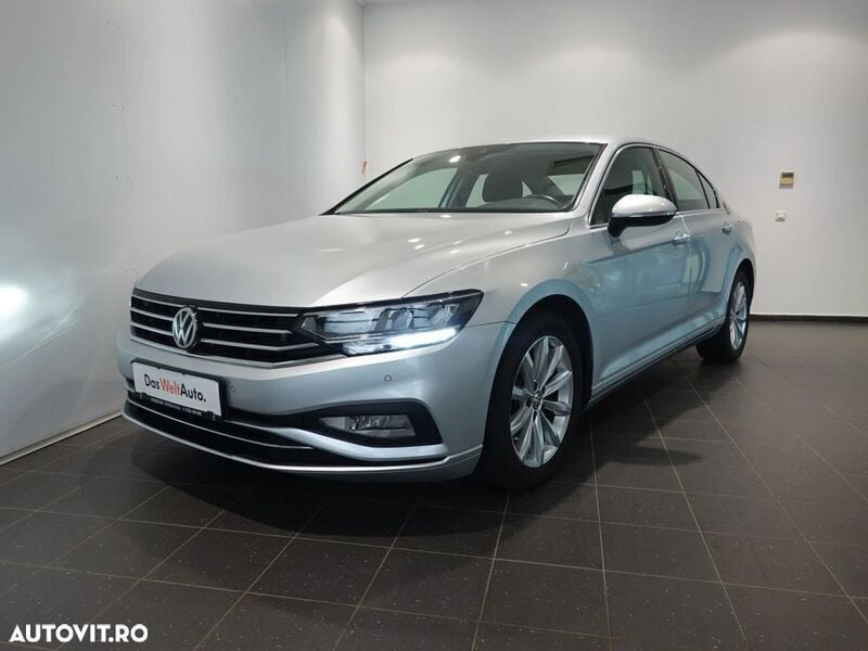 Gri mediumetalic Utilizat 2020 VW Passat Comfortline Berlinǎ | 21.000 EUR (Preț OK) - Imagine 1/4