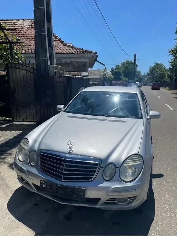 Second-hand Mercedes E280 Avantgarde 190 CP (139 kW) 2008 Berlinǎ
