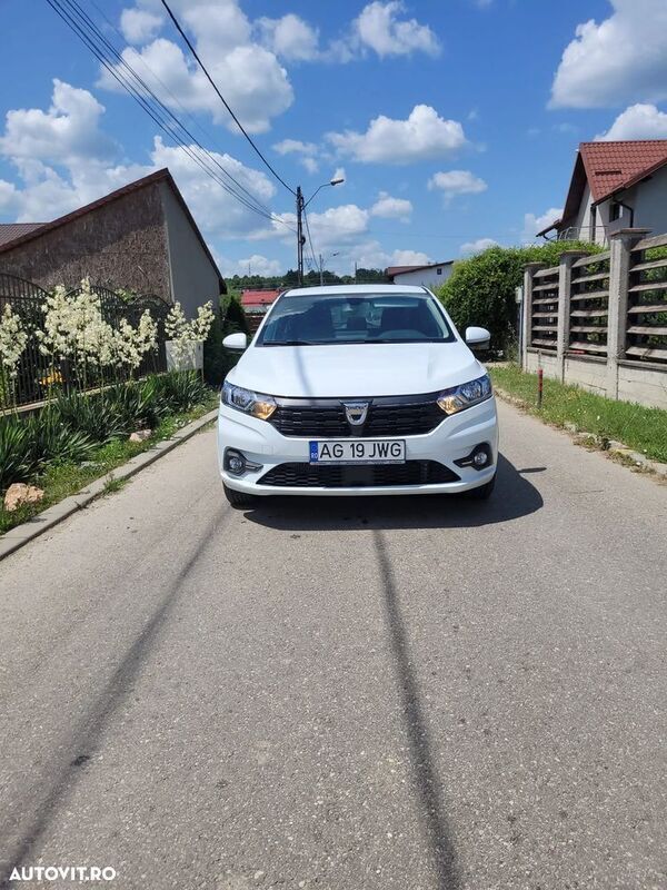 Alb Utilizat 2021 Dacia Sandero Comfort Hatchback | 10.000 EUR (Preț bun) - Imagine 1/4