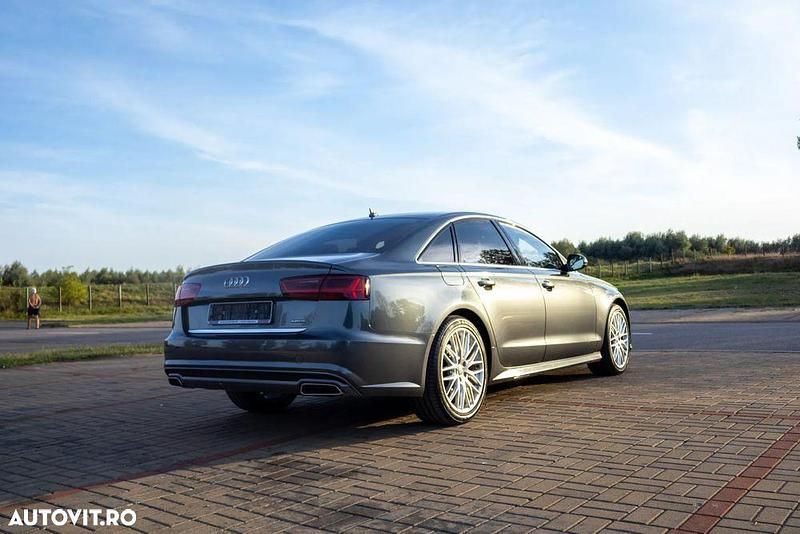 Second-hand Audi A6 Comfort 272 CP (200 kW) 2018 Culoaregri Berlinǎ
