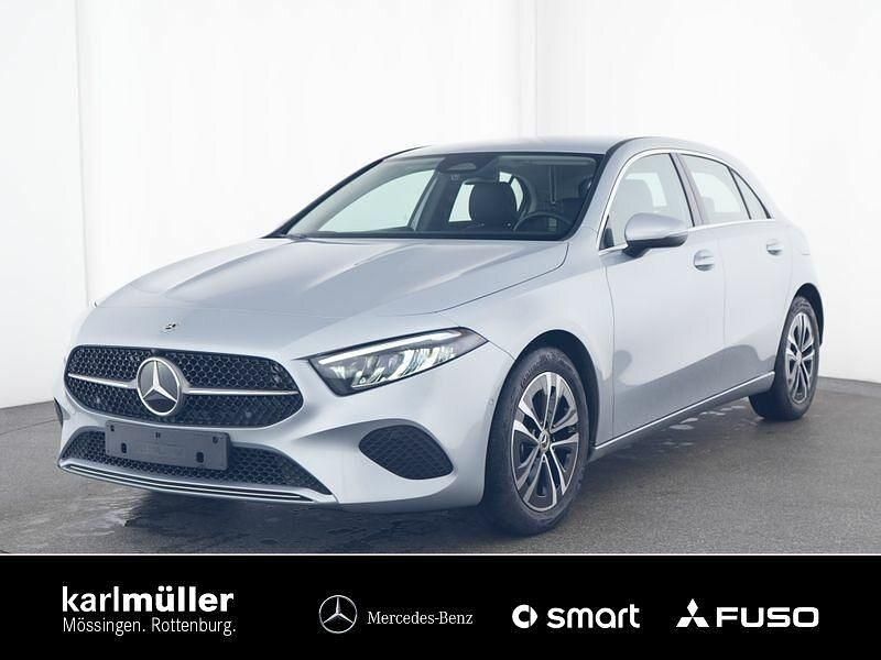 Utilizat 2024 Mercedes A180 | 31.617 EUR (Preț OK) - Imagine 1/1