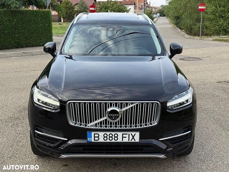 Culoarenegru Utilizat 2016 Volvo XC90 Inscription SUV | 21.750 EUR (Preț bun) - Imagine 1/4